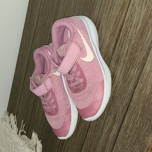 Toddler size 11c Nike